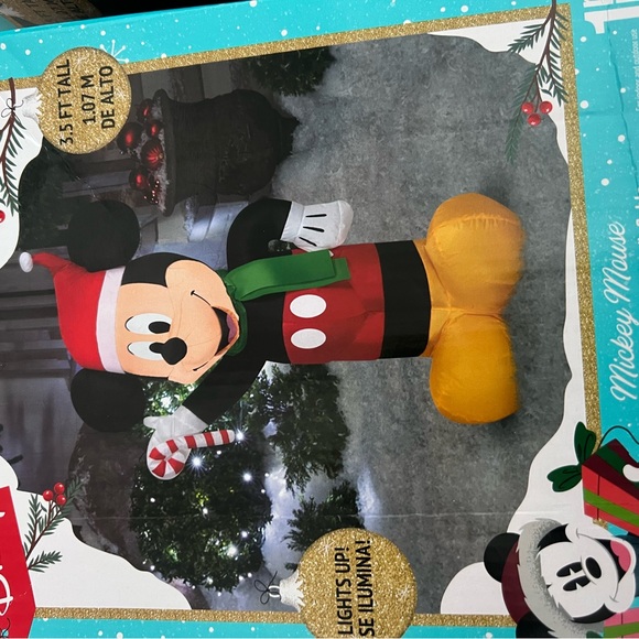 Mickey and Minnie Mouse Disney light up Airblown inflables Christmas - Picture 2 of 5